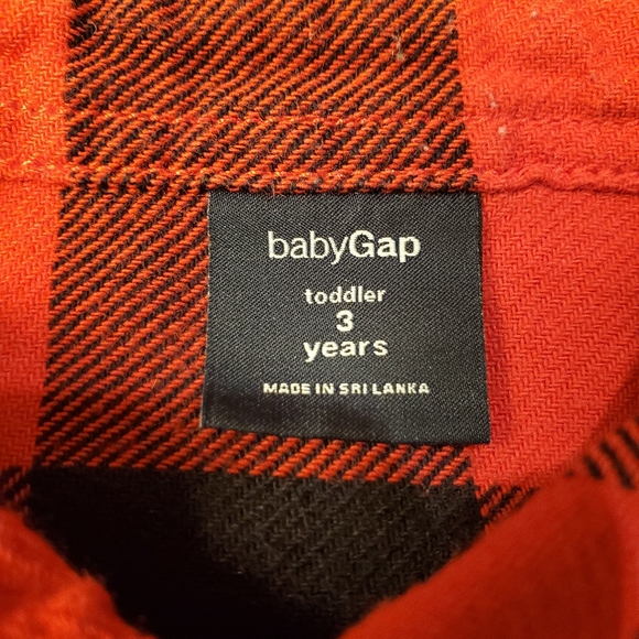 Two 3T Gap button down shirts - Picture 5 of 5